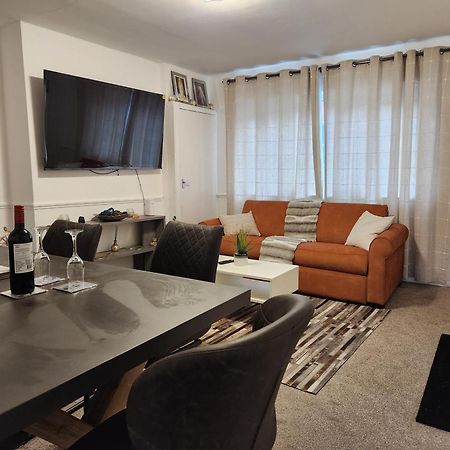 Dmltd Apartment Нортхамптън Екстериор снимка